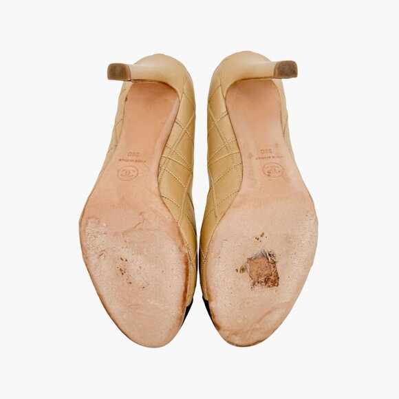 Chanel CC Cap Toe Quilted Pumps EU 39C US 8-8.5 Gold Beige Leather Two Tone Heel - Picture 12 of 14